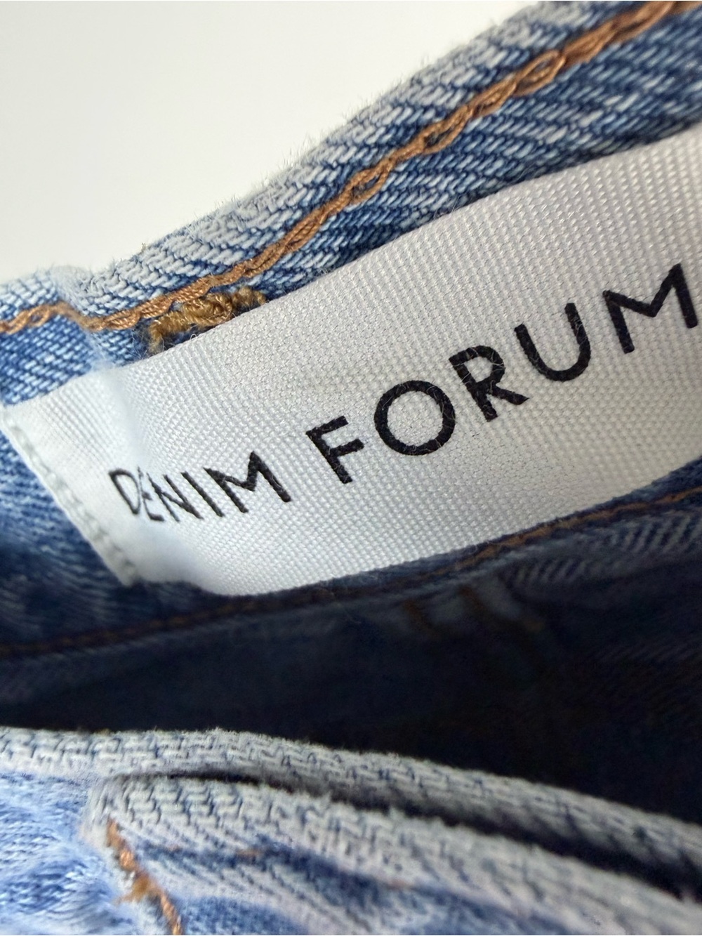 Aritzia Denim Forum The Farrah Hi-Rise Wide Jeans Baggy Size 29 - Picture 8 of 9